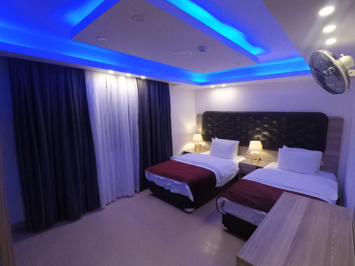 Virginia Hotel Amman Exterior photo